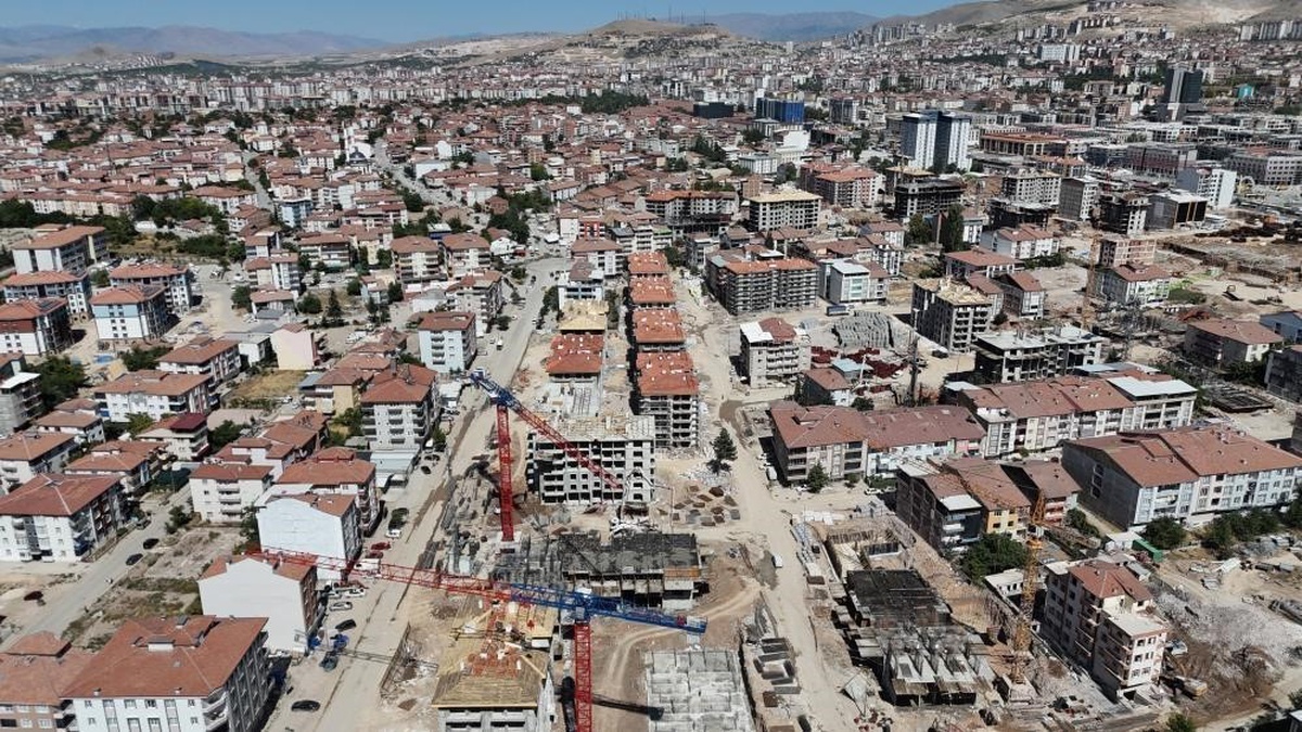 YİKOB soruşturmasında aranan E.B., Kayseri'de yakalanıp adli kontrolle serbest bırakıldı