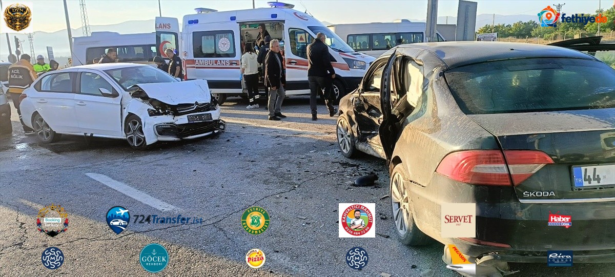 Malatya'nın Akçadağ ilçesinde iki otomobil çarpıştı, kazada 6 kişi yaralandı.