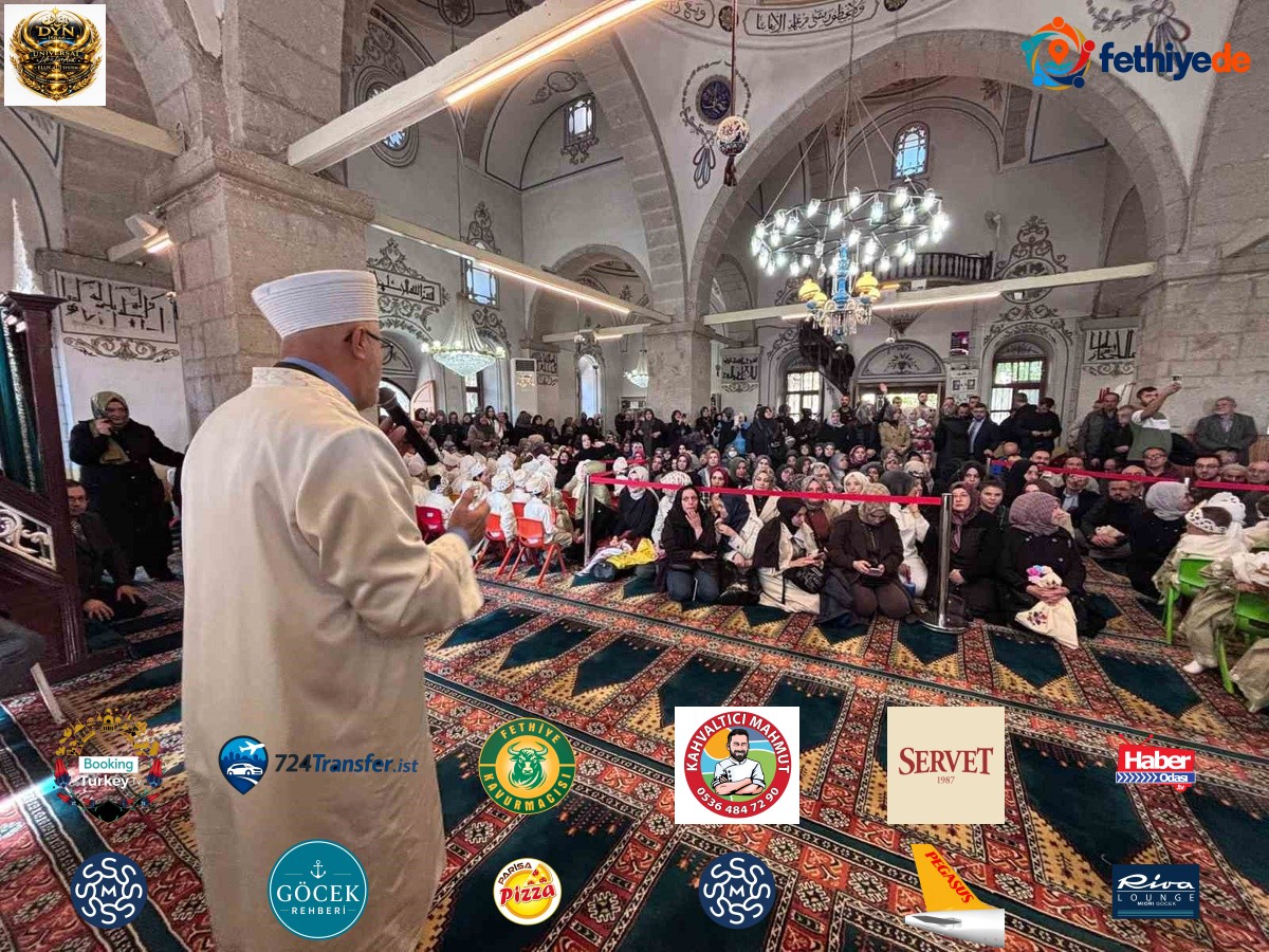 Tavşanlı'da Bed'i Besmele töreninde minik öğrenciler Ulucami'ye yürüdü