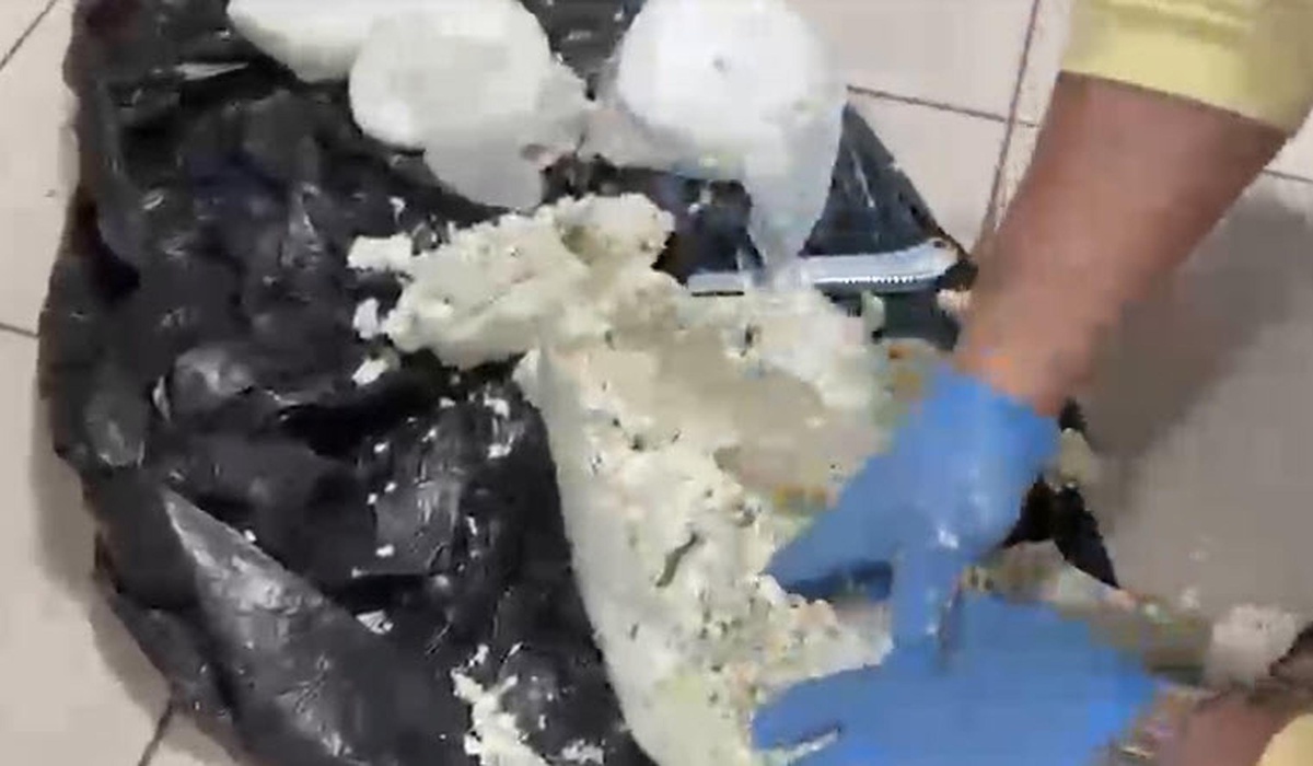 İzmir otobüs terminalinde peynir bidonunda 2 kilo 350 gram metamfetamin ele geçirildi