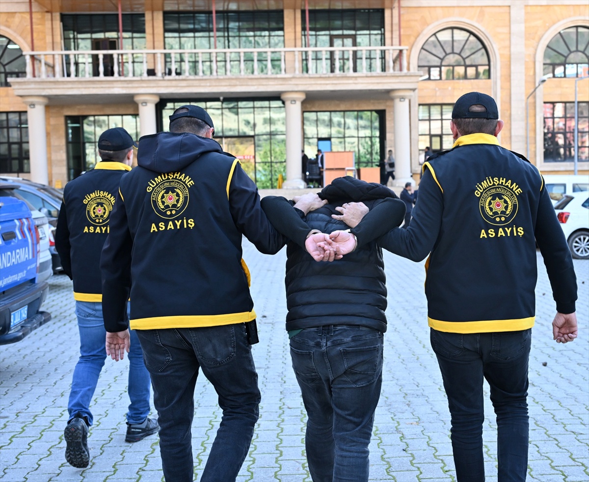 Gümüşhane'de apartmandaki iki evden ziynet eşyası çalındı, 1 şüpheli gözaltına alındı