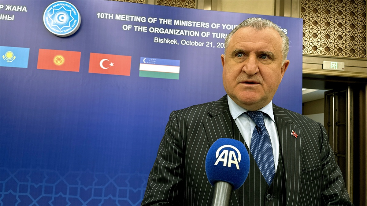 Bakan Bak: "Türk dünyasının gelecekte çok daha güçlü olacağına inanıyorum"