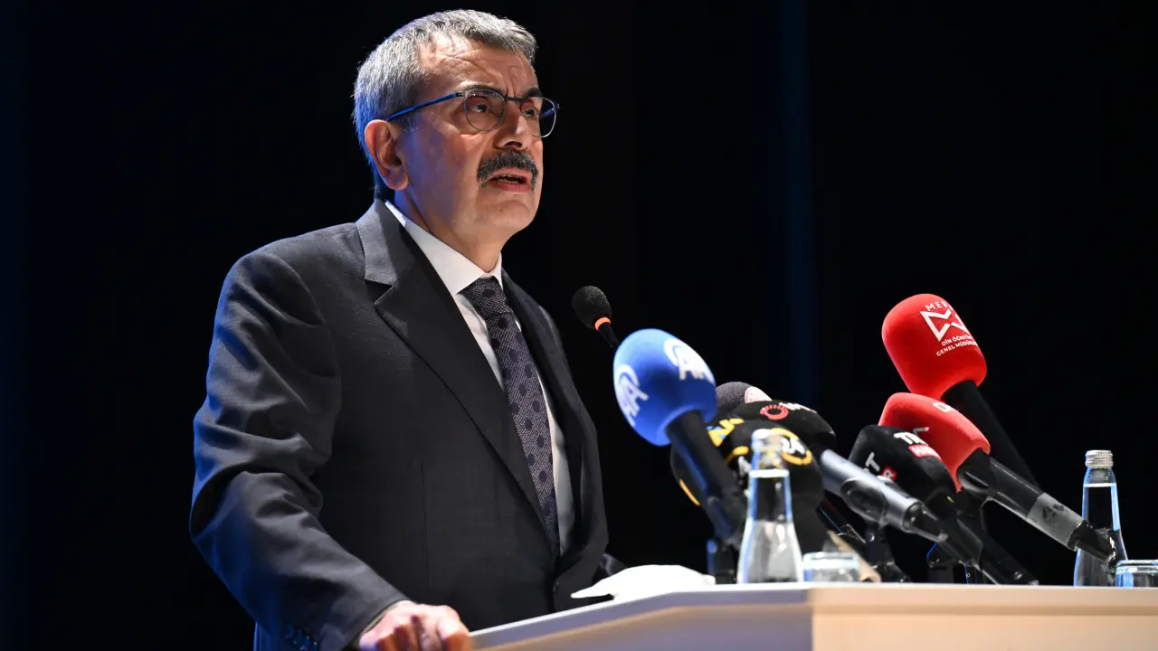 Bakan Tekin'den CHP'ye ziyaret