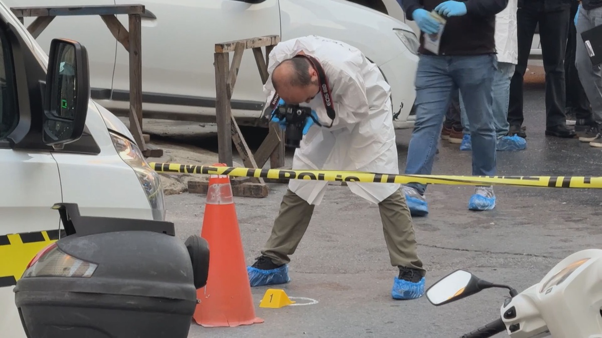 Kağıthane'de park halindeki otomobilde oturan Eser Aktaş silahlı saldırıda öldü! Şüpheli yaya olarak kaçtı