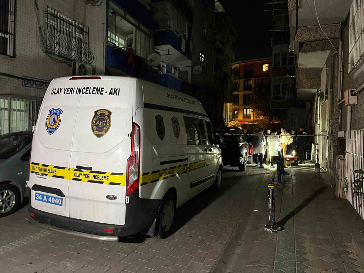 İstanbul Zeytinburnu'nda polise ateş açan şüpheli bacağından vuruldu