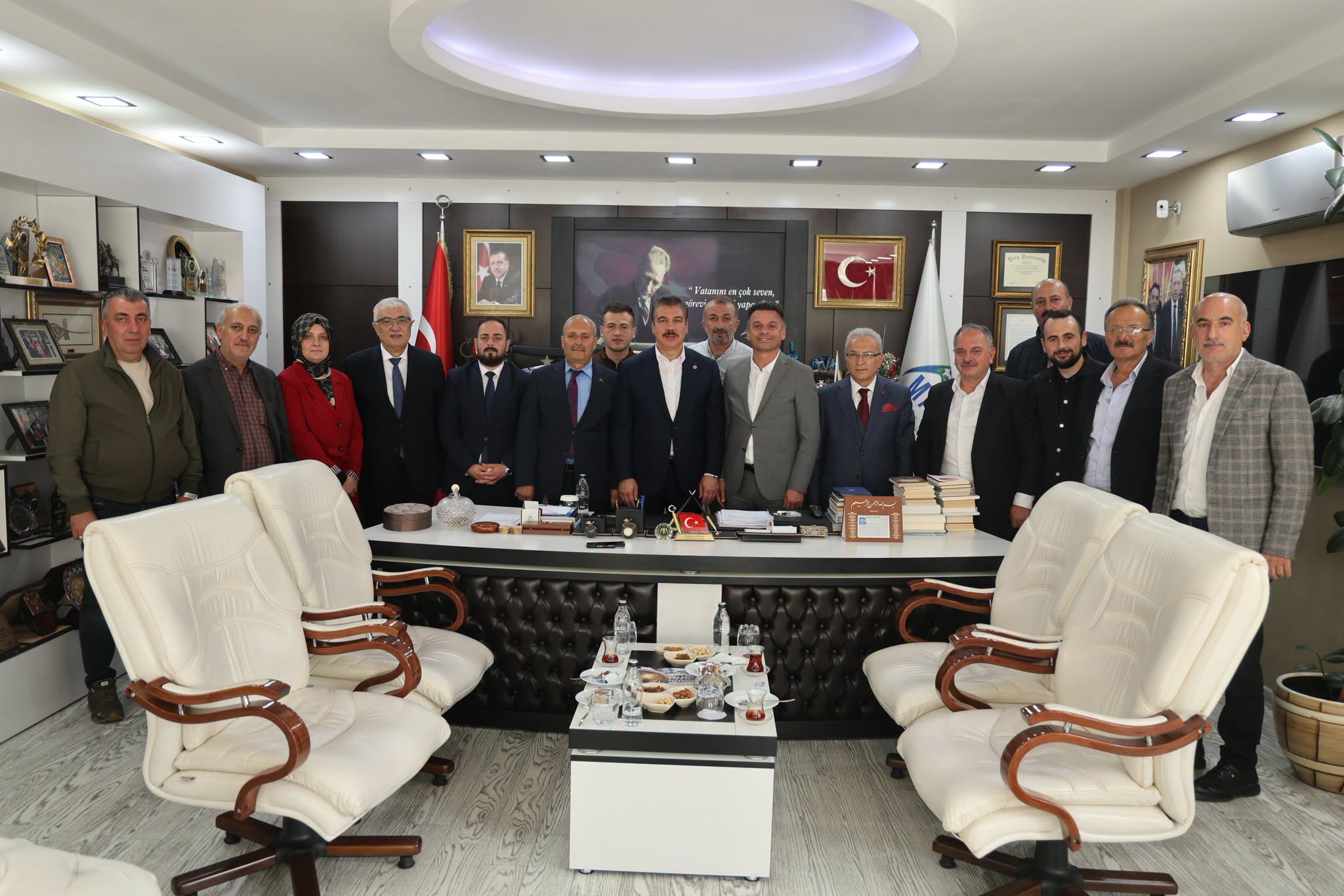 [BELEDIYE · Trabzon · Maçka] TBMM Adalet Komisyonu Başkanımız, İstanbul Milletvekilimiz Prof. Dr. Cüneyt Yüksel’i Belediyemizde ağırladık.