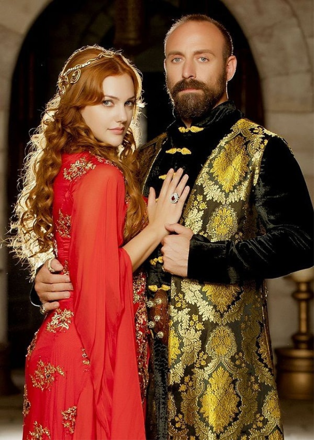 Meryem Uzerli ve Halit Ergenç yıllar sonra aynı filmde buluştu