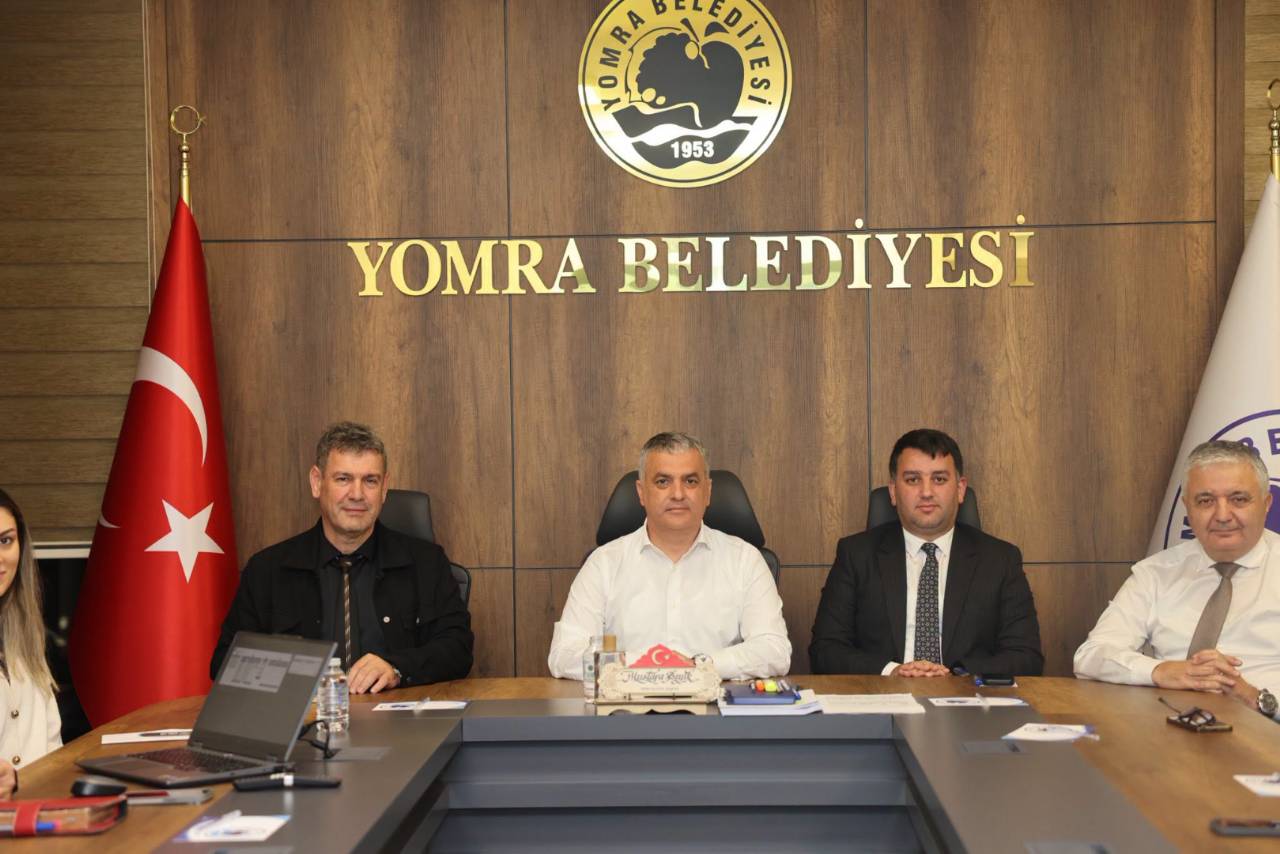 [BELEDIYE · Trabzon · Yomra] BAŞKANIMIZ KENTSEL DÖNÜŞÜM STRATEJİK PLANLARININ HAZIRLANMASINA YÖNELİK GERÇEKLEŞEN BİLGİLENDİRME TOPLANTISINA KATILDI