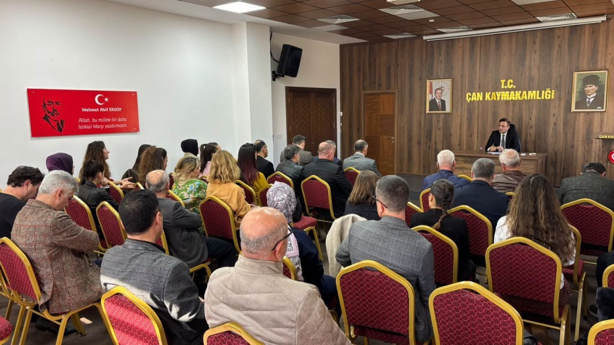 Çan'da Ekim Ayı Okul Güvenliği Toplantısı Kaymakam Şimşek başkanlığında yapıldı