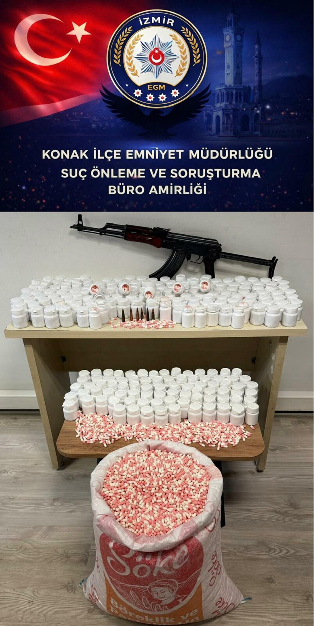 İzmir Konak'ta 59 bin 300 sentetik hap ve Kalaşnikof ele geçirildi, Y.D. yakalandı