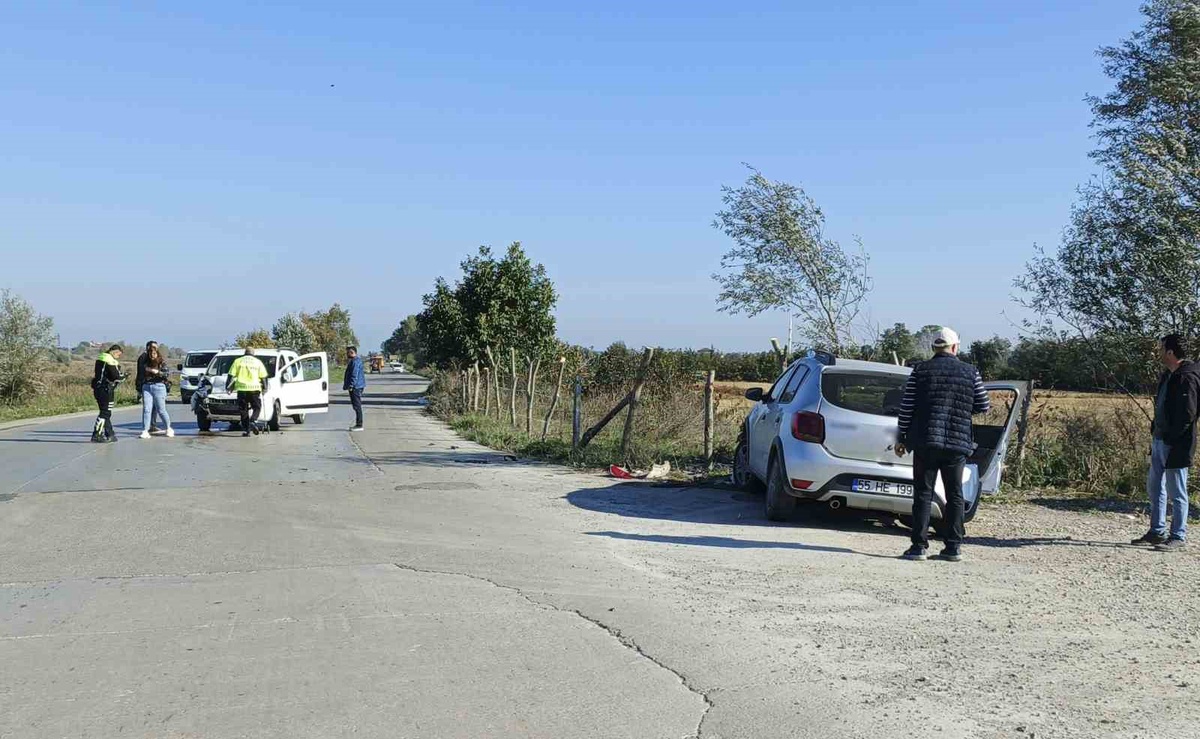 Samsun Bafra'da iki otomobilin çarpıştığı kazada 3 kişi yaralandı