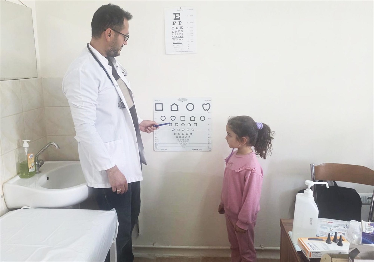 Sorgun İlçe Sağlık Müdürlüğü görme taramasına katılım için 50'den fazla sınıf gezdi