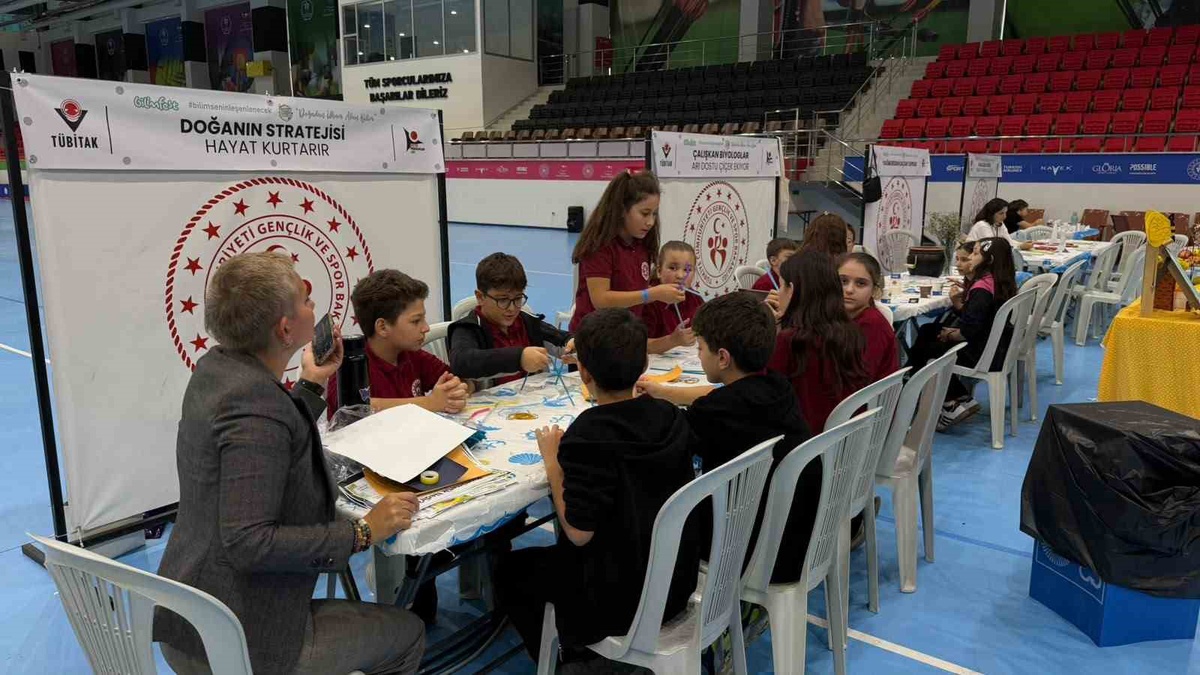 Samsun İlkadım'da TÜBİTAK 4007 kapsamındaki bilim şenliği 26 atölyeyle başladı
