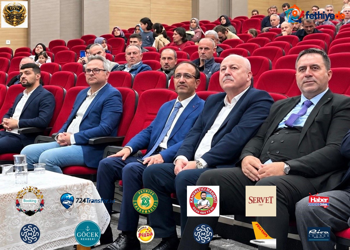 Hayrabolu'da düzenlenen konferansta Doç. Dr. Temel Kaçır güzel ahlakı anlattı