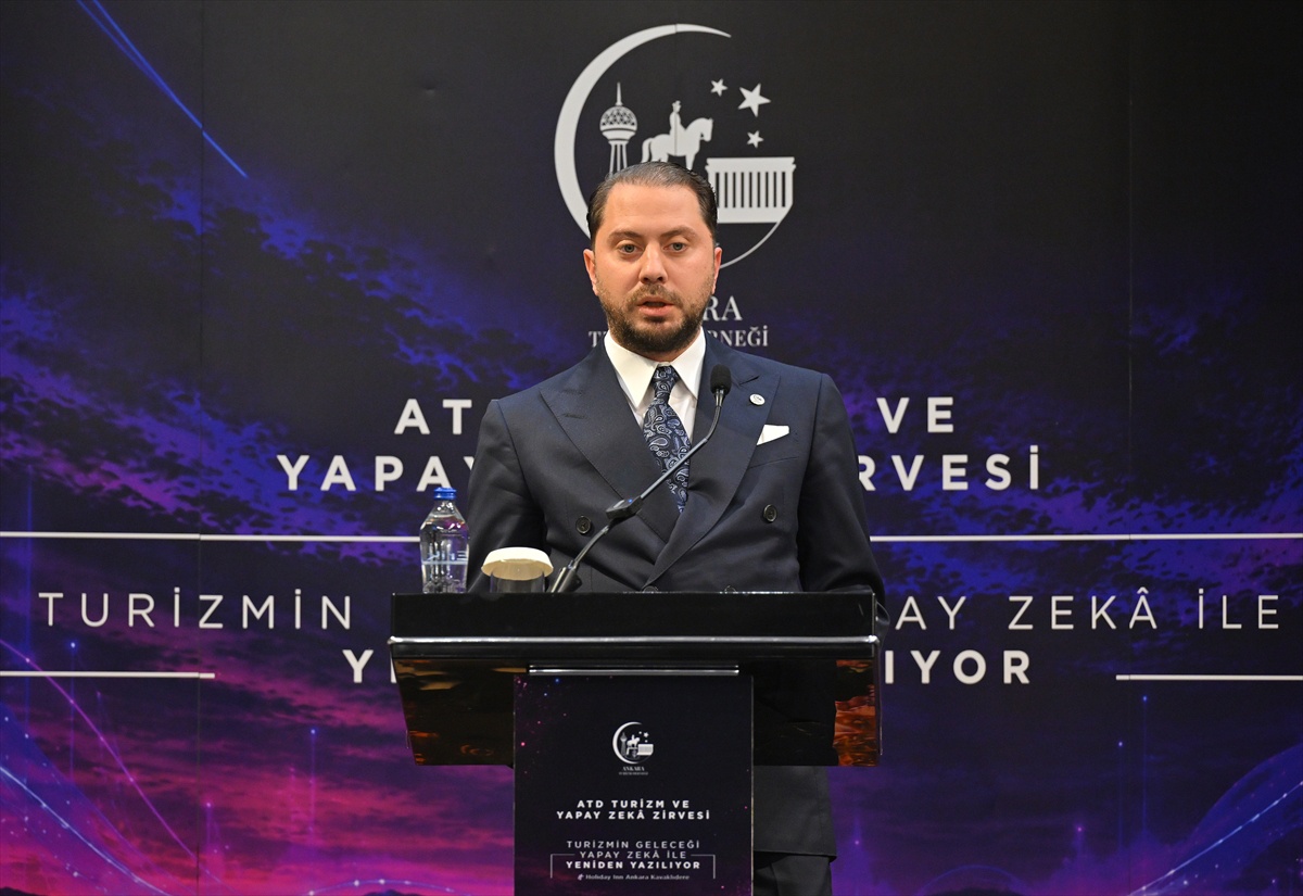 Ankara'da turizm zirvesinde yapay zekanın seyahat planlamasına etkisi ele alındı