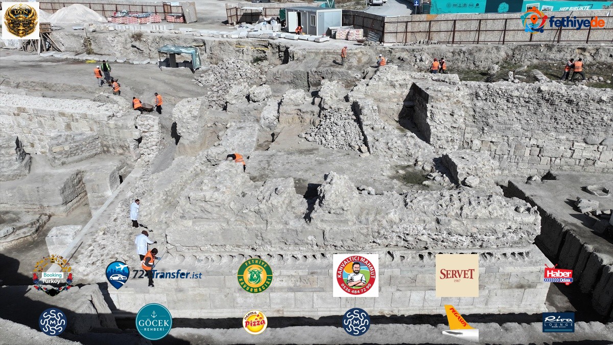 Konya'da Larende Kapısı kazısında yaklaşık 195 metrelik sur duvarı ortaya çıkarıldı