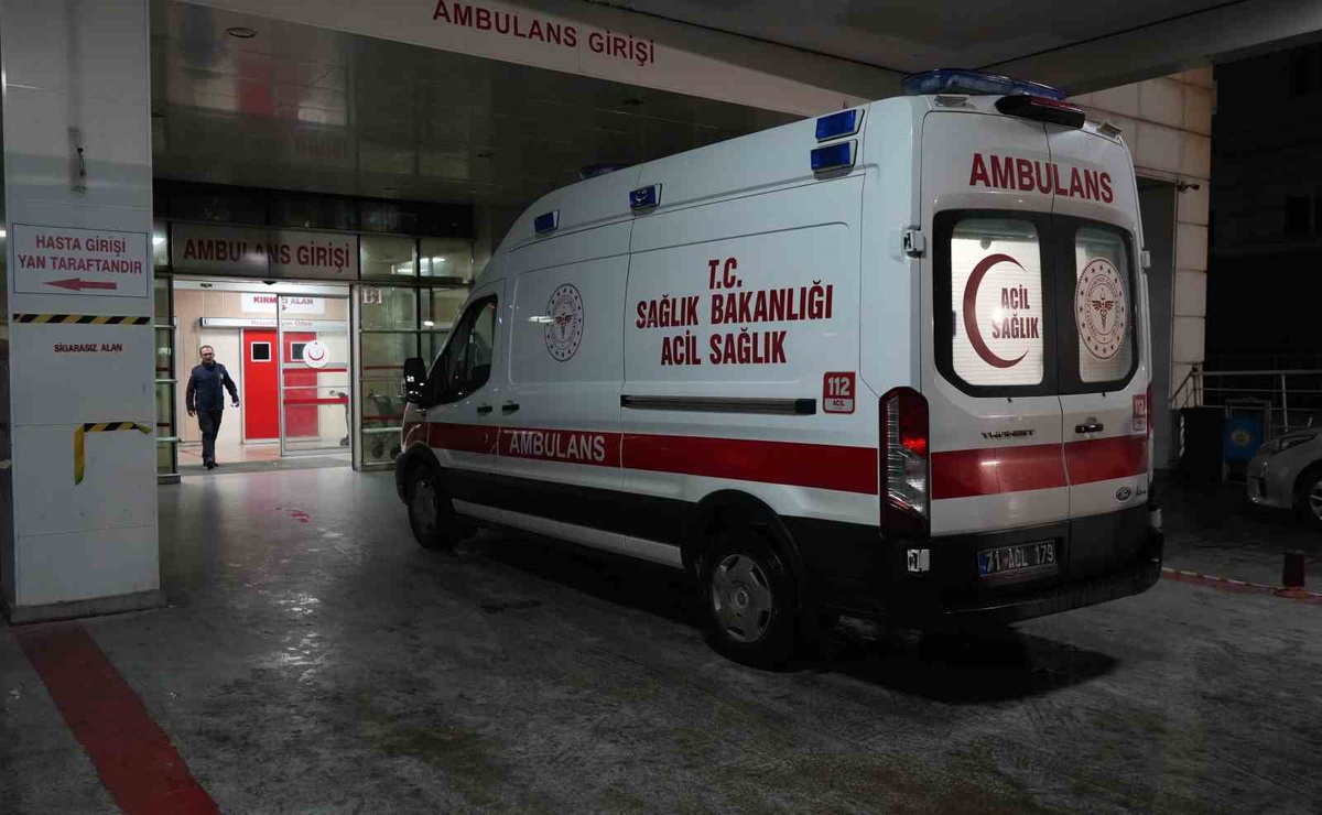 Kırıkkale'de otomobilin çarptığı kadın Yüksek İhtisas Hastanesi'nde hayatını kaybetti