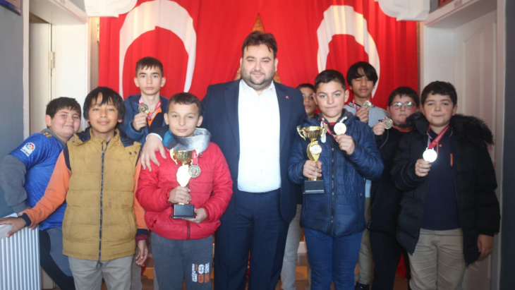 [BELEDIYE · Kırklareli · Demirköy] BELEDİYEMİZ SPOR KULÜBÜNDEN ZİYARET