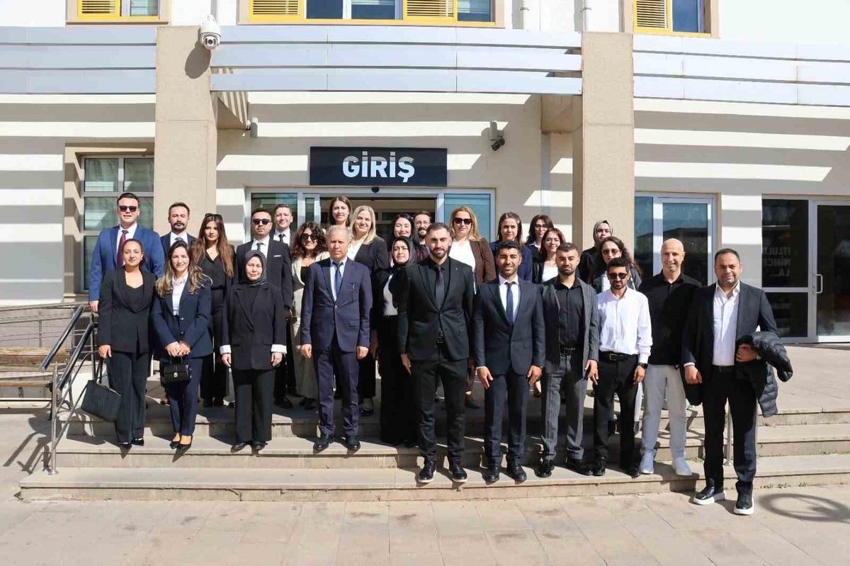 Aydın Gençlik ve Spor İl Müdürlüğü personeli yemin töreniyle memur kadrosuna atandı