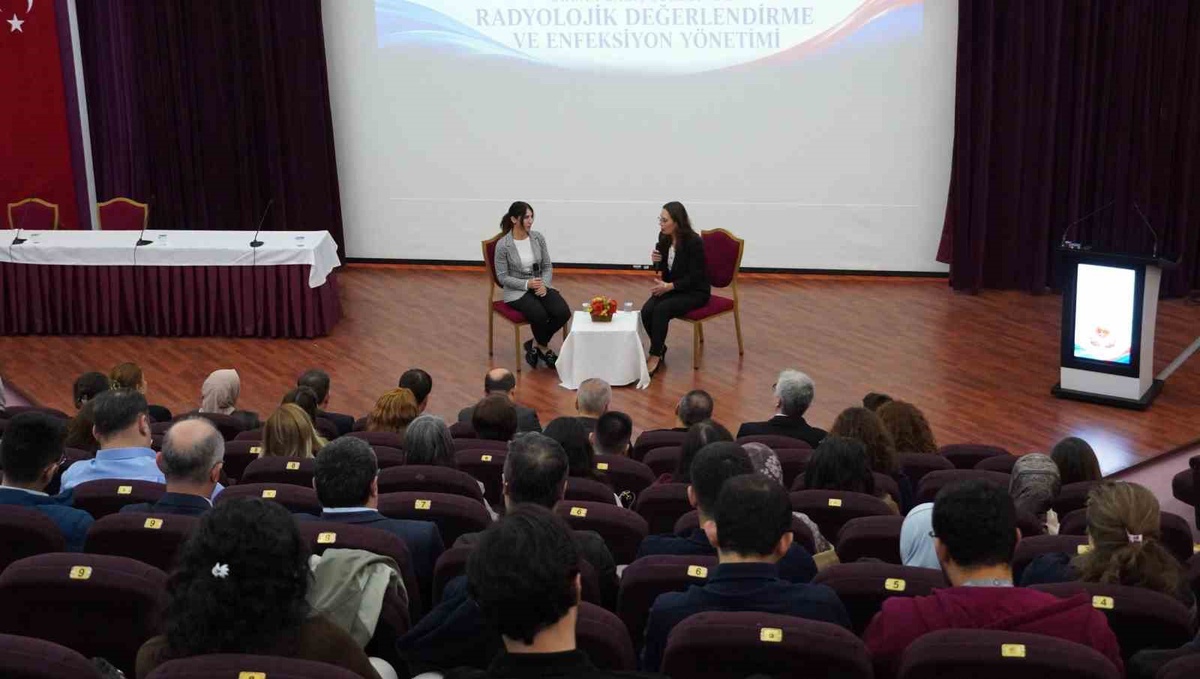 Manisa'daki organ bağışı toplantısında 32 bin 803 hastanın nakil beklediği açıklandı