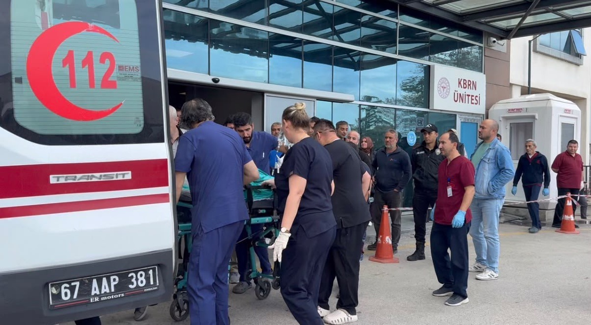 Zonguldak Gelik'te grizu patlamasında yaralanan madenci Ankara'ya doğru yola çıktı
