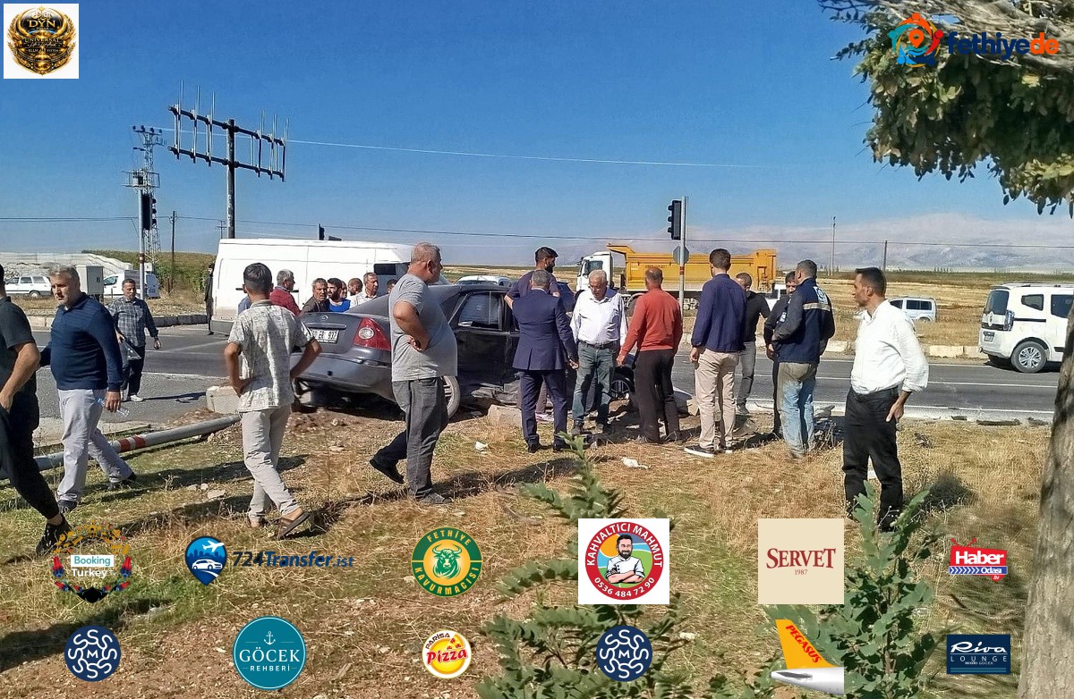 Adıyaman'da iki otomobilin çarpıştığı kazada 3 kişi yaralandı