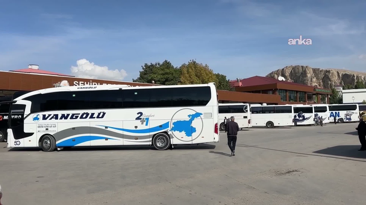 Van'da otobüs firmaları litresi 110 liraya çıkan mazotla kepenk kapatma riski yaşıyor