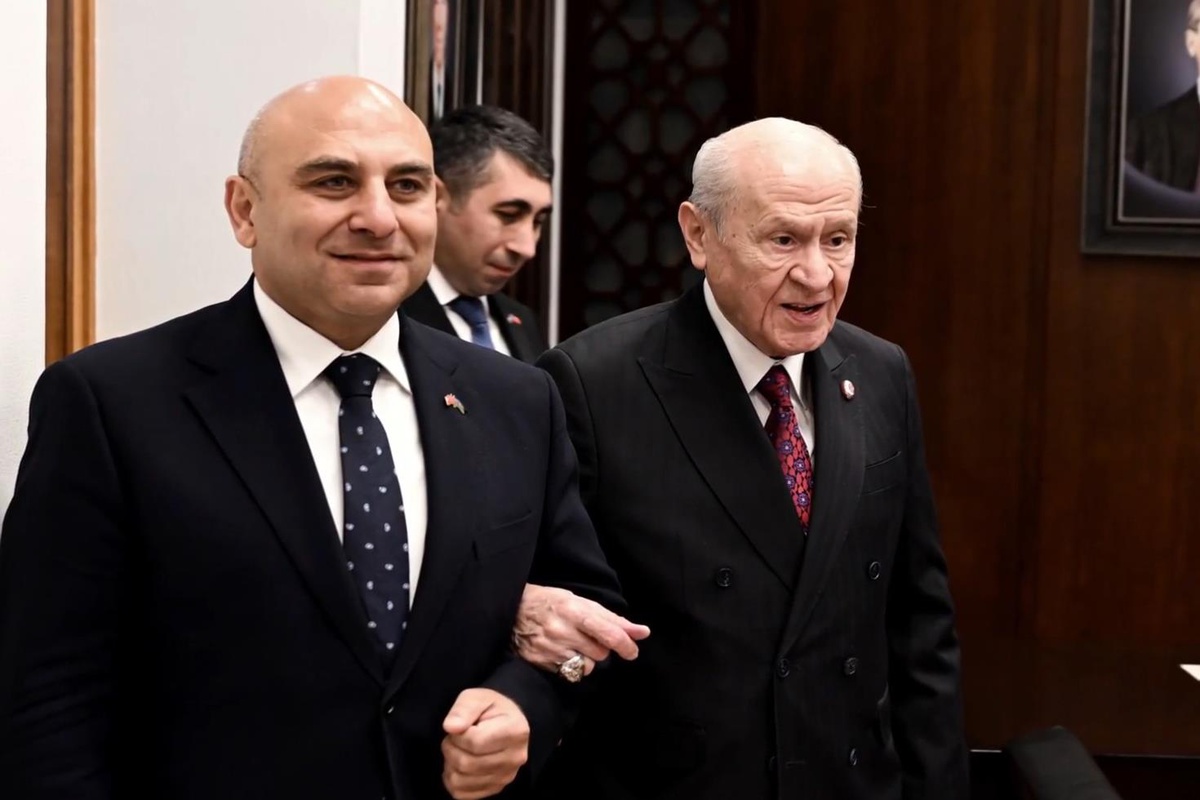 Bahçeli, Azerbaycan Büyükelçisi Reşad Aslanov'u ağırladı