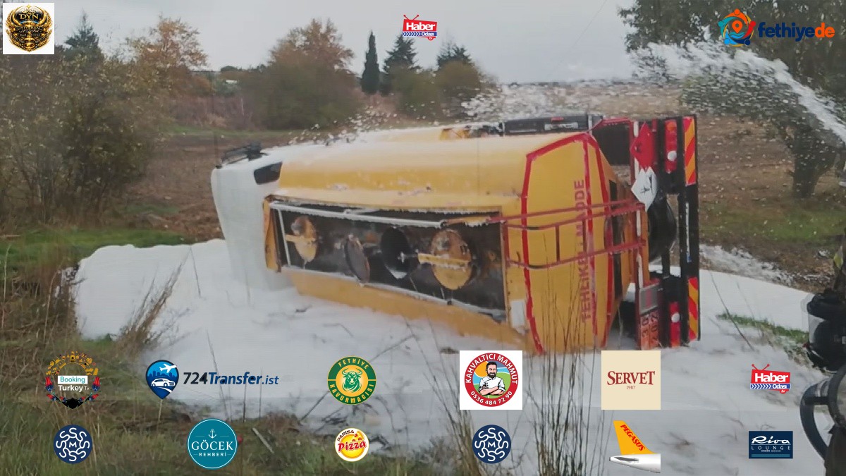Silivri'de bariyere çarpan yakıt tankeri takla atarak şarampole devrildi