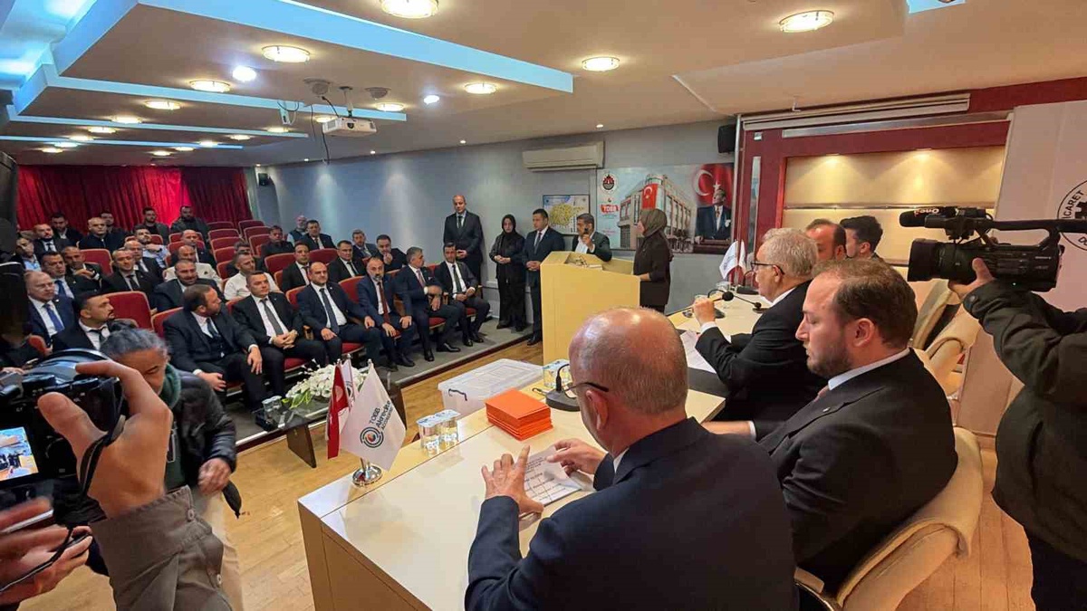 Düzce TSO'da İshak Şengüloğlu başkanlığa, Ümit Yıldırım meclis başkanlığına seçildi