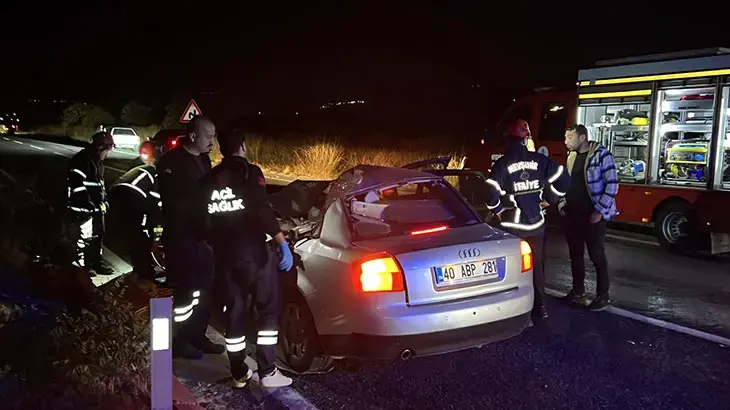 Yer: Nevşehir! TIR'a arkadan çarpan otomobilde 2 ölü