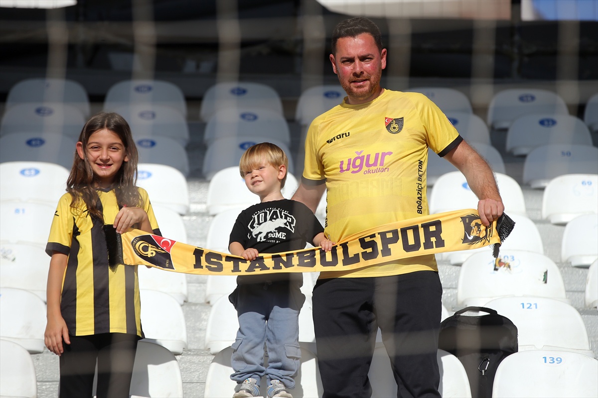 İstanbulspor'un tek taraftarı Muğla deplasmanında! Tribünde sadece kendisi ve iki çocuğu vardı