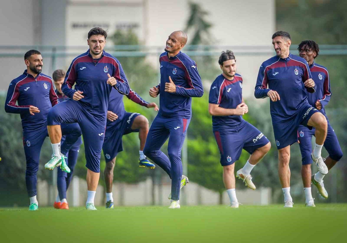 Çaykur Rizespor ile Trabzonspor yarın Süper Lig'de 49. kez karşılaşacak