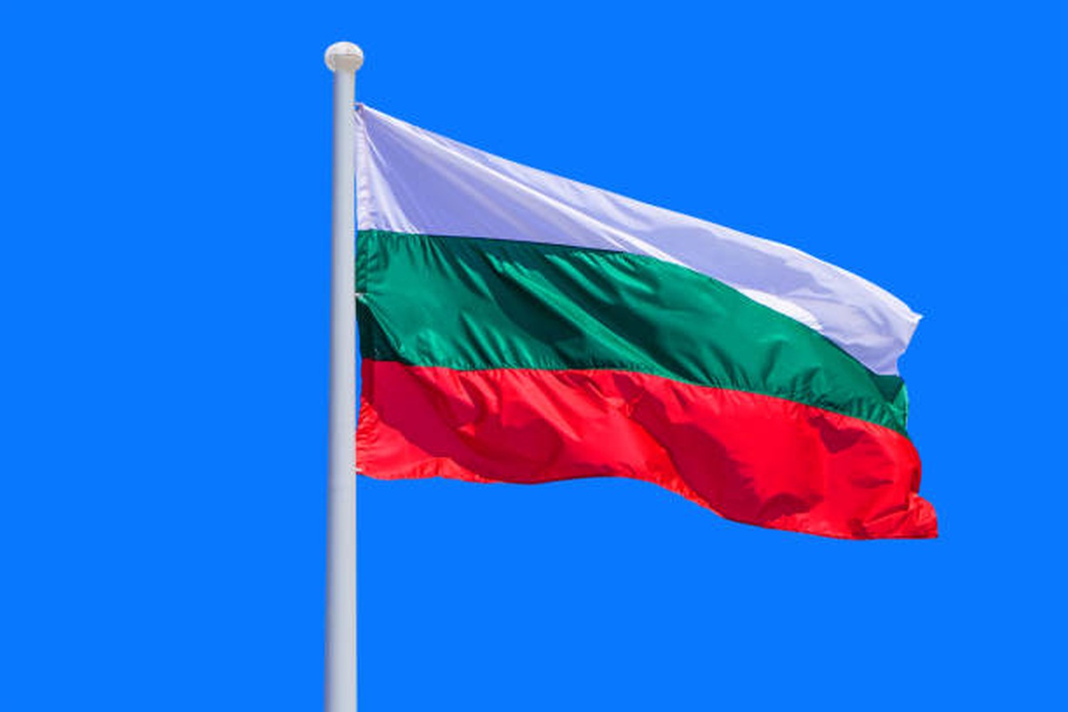 Bulgaristan'da cumhurbaşkanlığı seçimi için halk bugün sandık başına gitti