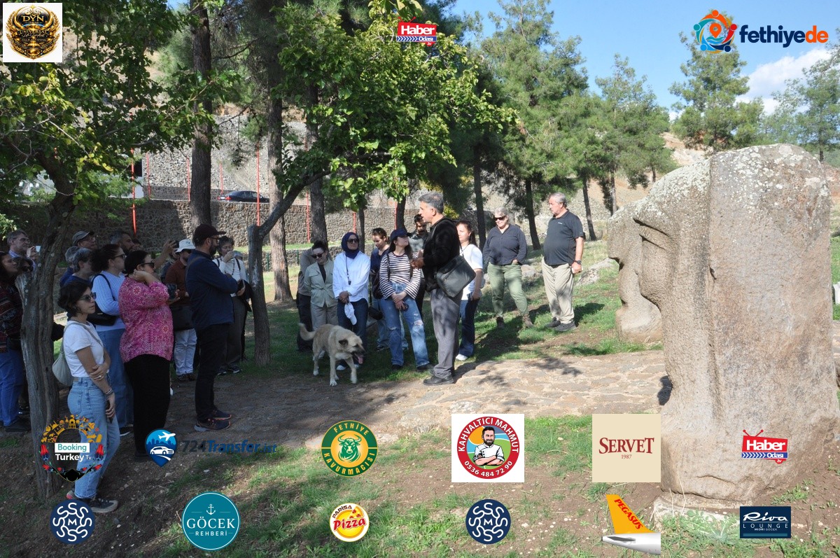 Gaziantep'te 8 ülkeden 40 arkeolog Yesemek'teki heykel atölyesini inceledi