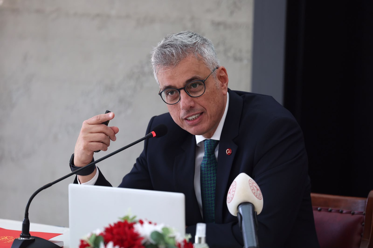 Sağlık Bakanı Memişoğlu sigaraya başlama yaş ortalamasının 17 olduğunu açıkladı