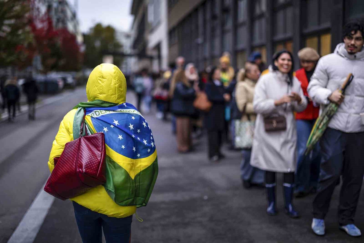 Brezilya'da Bolsonaro'nun oğlu ile Lula arasında kritik ikinci tur! 158,7 milyon seçmen sandıkta