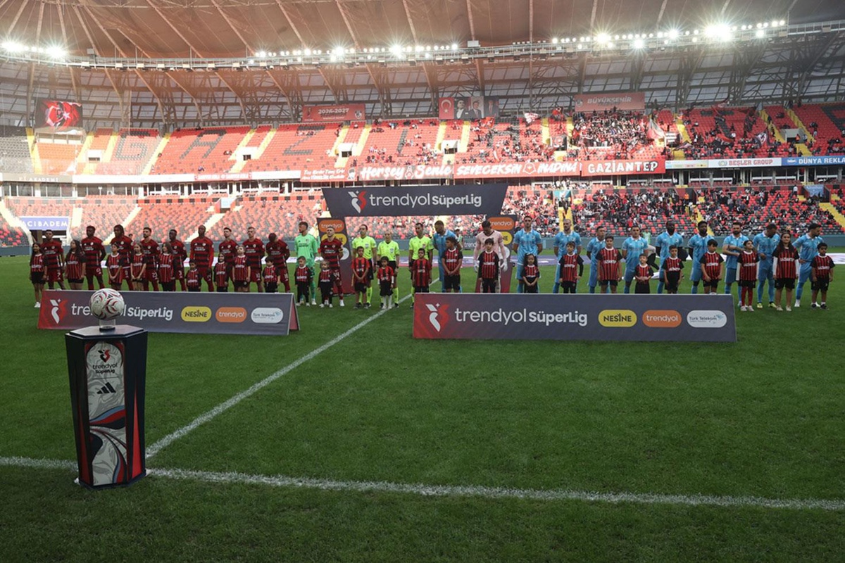 Yeni hoca bile fayda etmedi! Süper Lig'de 5 maçtır kazanamıyorlar