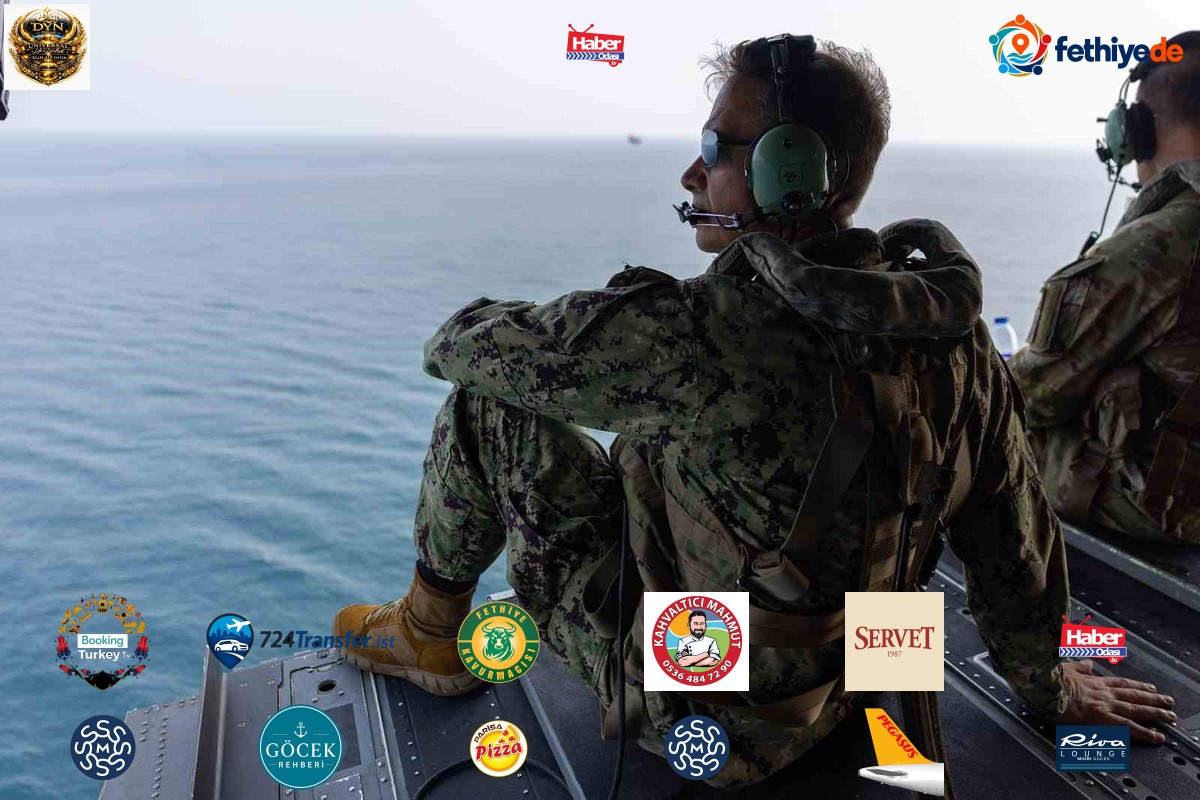 CENTCOM Komutanı, Hürmüz Boğazı'nda son 6 ayda 3 binden fazla gemi geçtiğini açıkladı