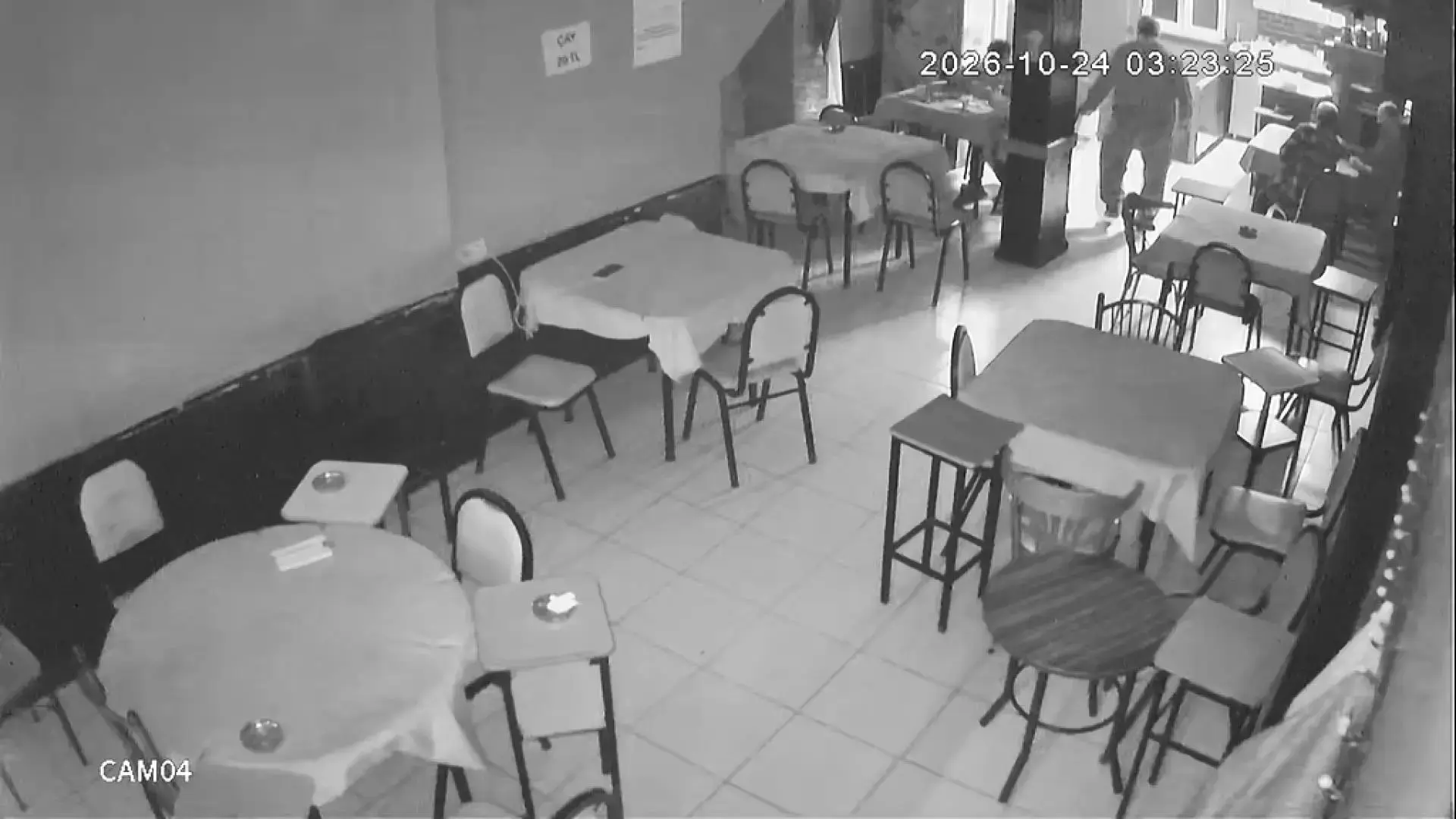 İstanbul Fatih'te kıraathanede feci olay! Merdivenlerden düşen 64 yaşındaki adam hayatını kaybetti