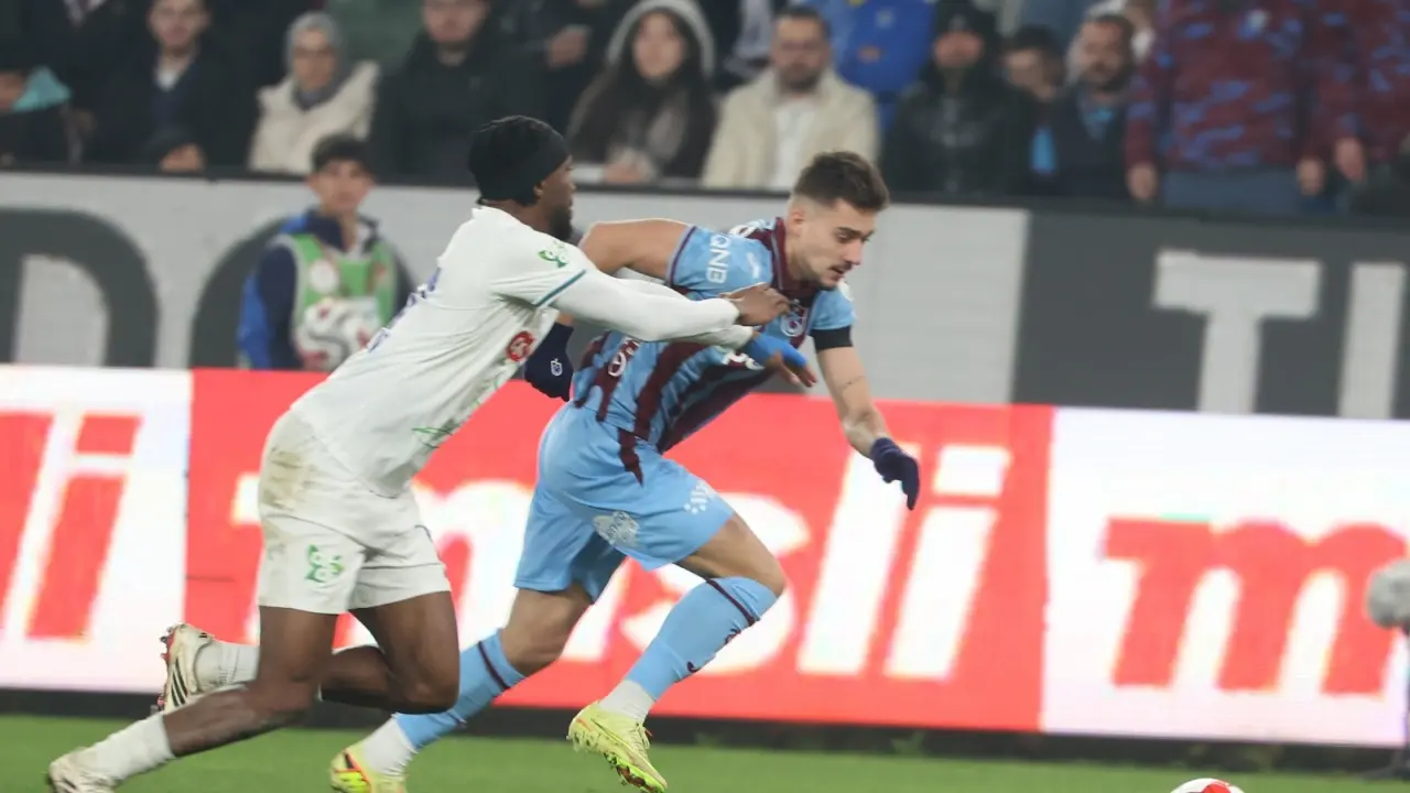 Süper Lig'de Karadeniz derbisi! Trabzonspor, Rizespor maçında da seriyi sürdürmek istiyor