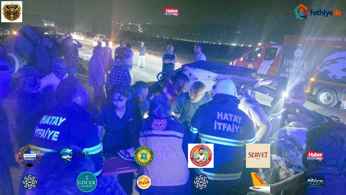 Gaziantep İslahiye'de dün akşam yaşanan 2 ayrı kazada 4 kişi ağır yaralandı