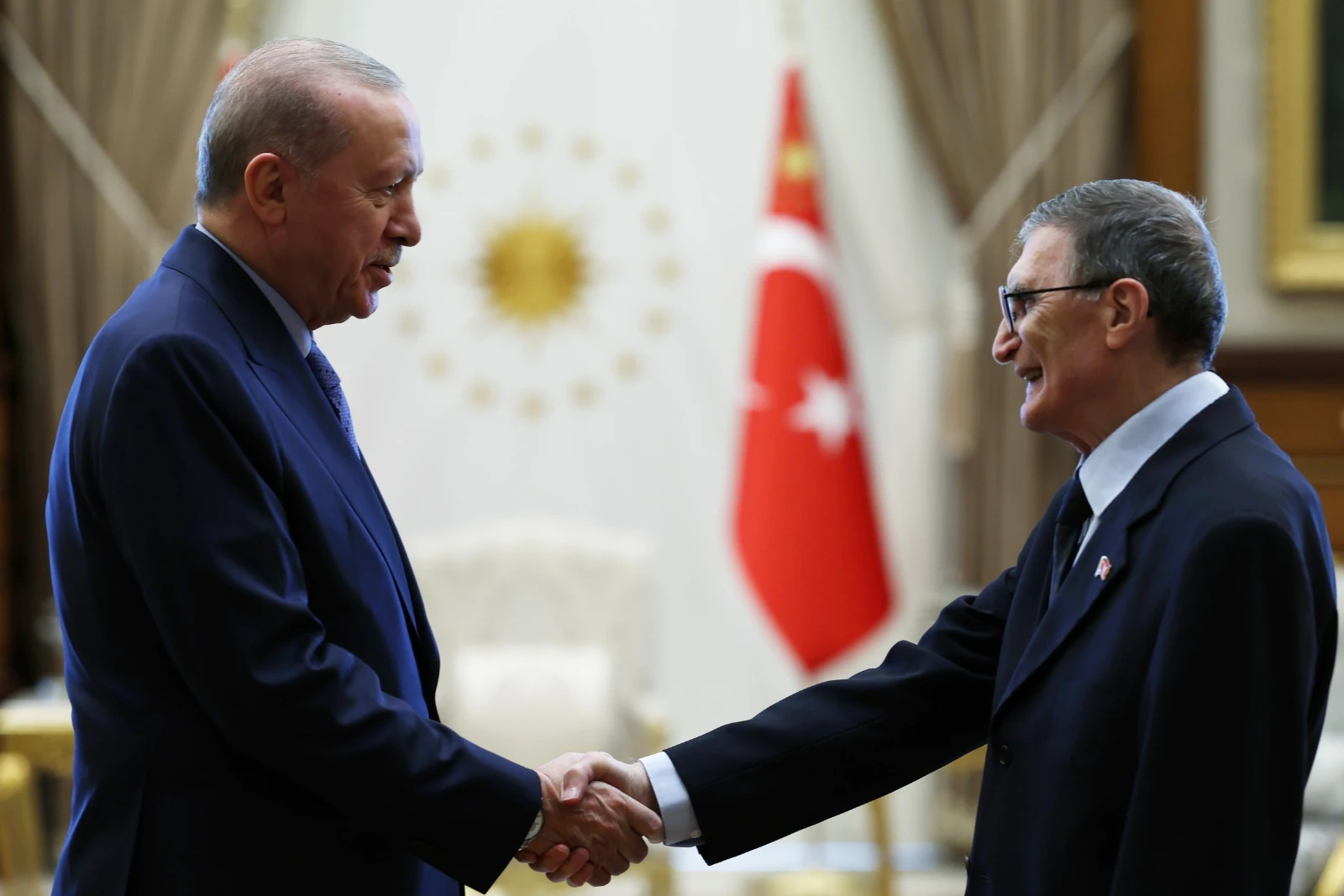 Cumhurbaşkanı Recep Tayyip Erdoğan, Aziz Sancar'ı kabul etti