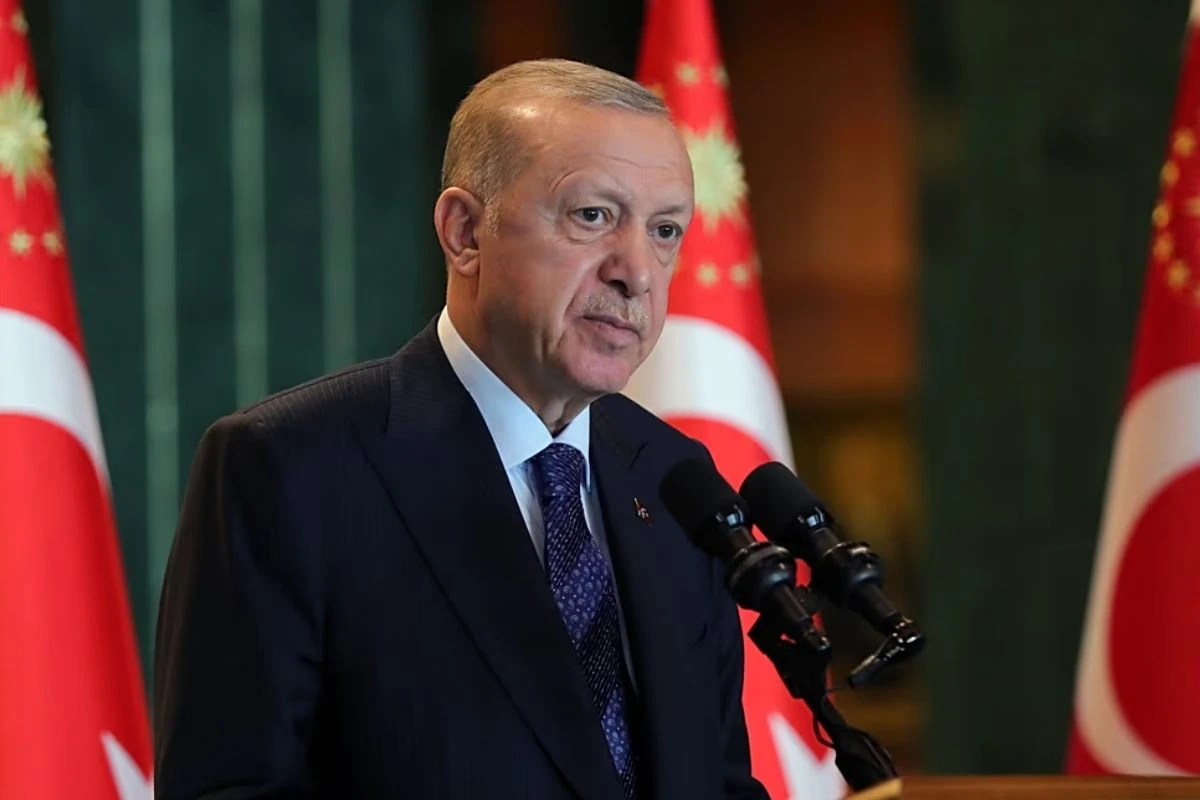 Cumhurbaşkanı Erdoğan, 2027 yılında ekonomik büyüme oranının yüzde 4,2 seviyesinde beklendiğini açıkladı