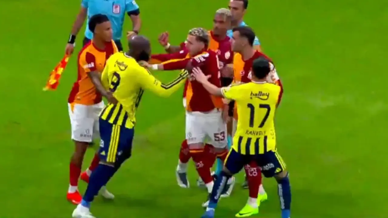 Dev derbi olaylı başladı! 20. saniyede gerginlik