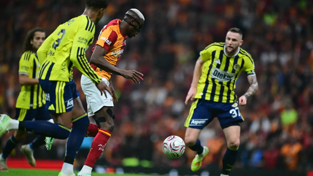 Fenerbahçe Galatasaray derbisinin ilk yarısında 0 çekti!