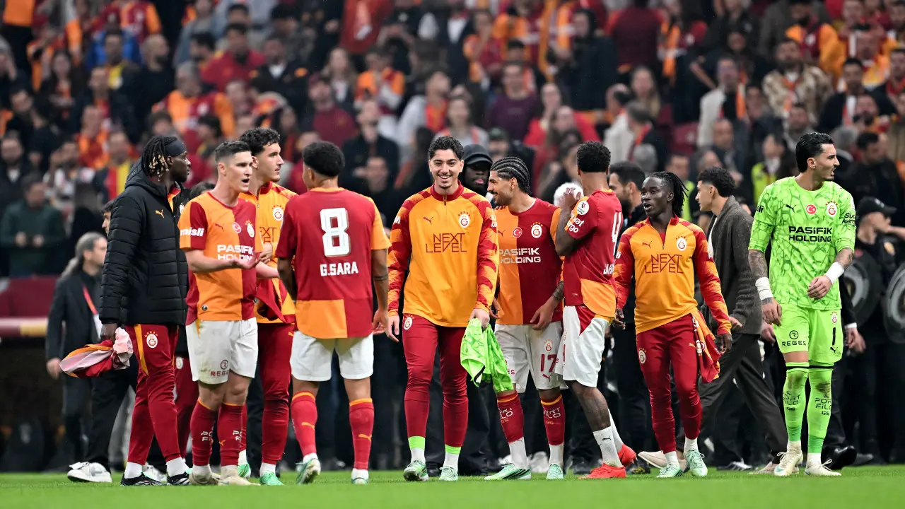 Galatasaraylı futbolculardan derbi galibiyeti yorumu! 'Alıştığımız skorlardan biri'