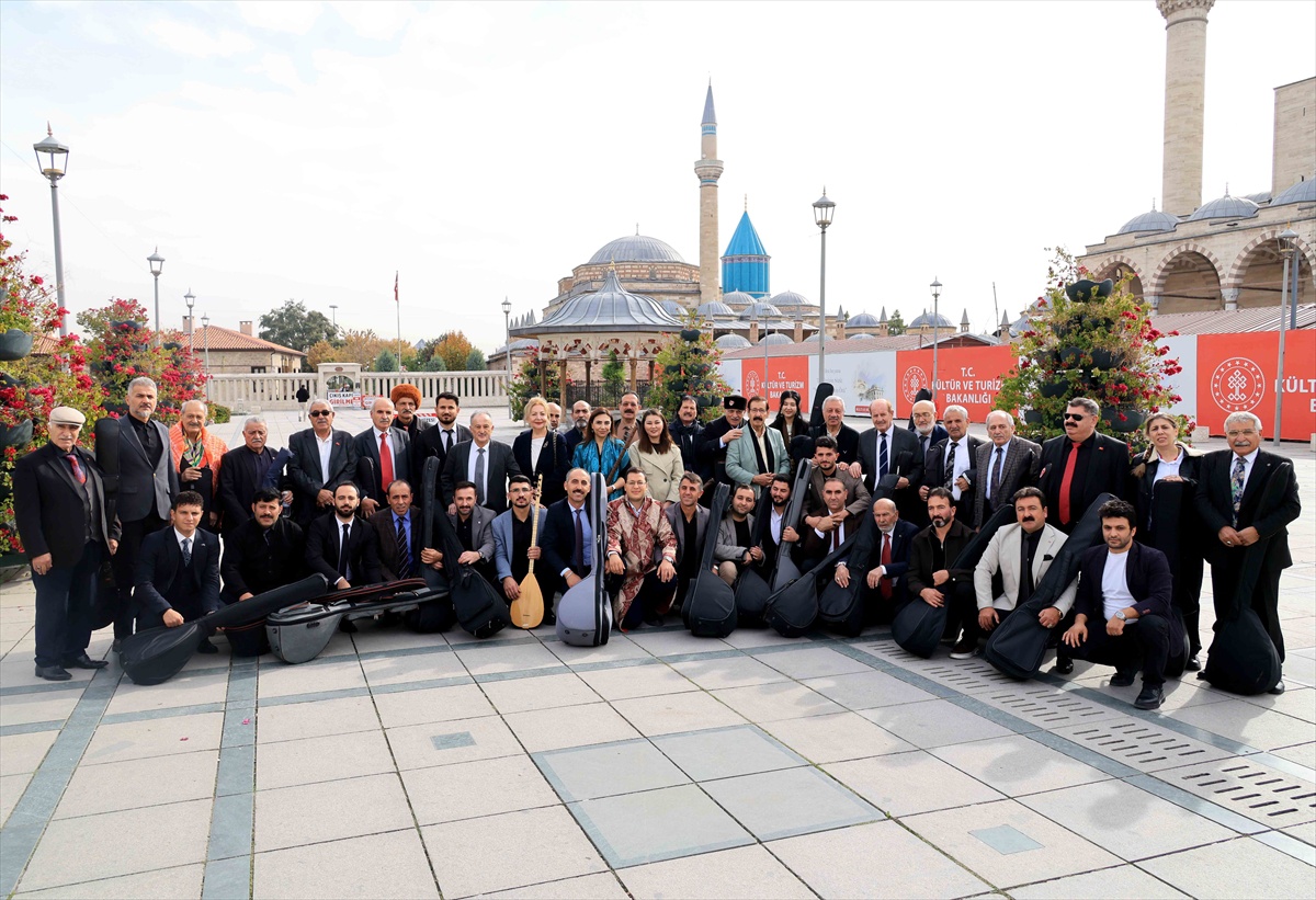 60. Konya Aşıklar Bayramı, 25 şehir ve 5 ülkeden 60 aşığın katılımıyla başladı