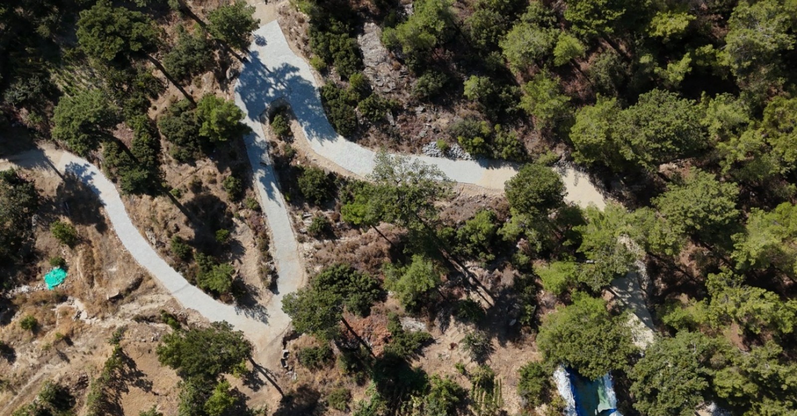 Madran’da Yayla Yolunda Dayanışma: Belediye ve Mahalle Sakinleri El El... Aydın’ın Bozdoğan ilçesine bağlı Madran Mahallesi’nde yayla yolunun daha güvenli ve konforlu hale getirilmesi amacıyla çalışma gerçekleştirildi. Çalışmada mahalle sakinleri ile birlikte hareket