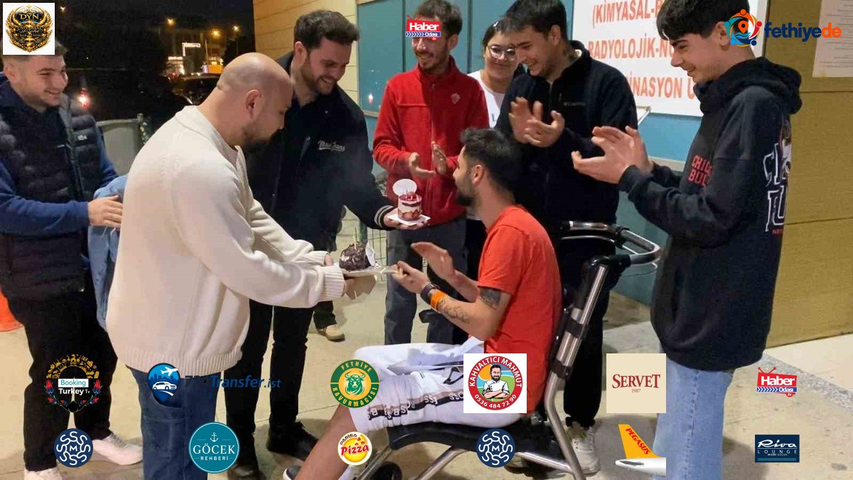 Bursa İnegöl'de kaza geçiren genç sürücüye hastanede doğum günü sürprizi yapıldı